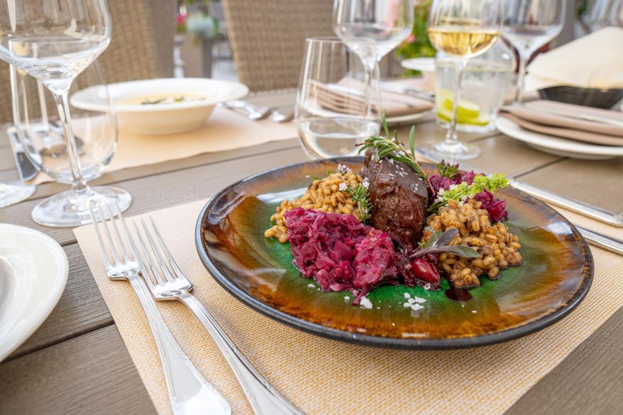 Boutique Odyseja & Spa Ciechocinek Ngoại thất bức ảnh A plate of food
