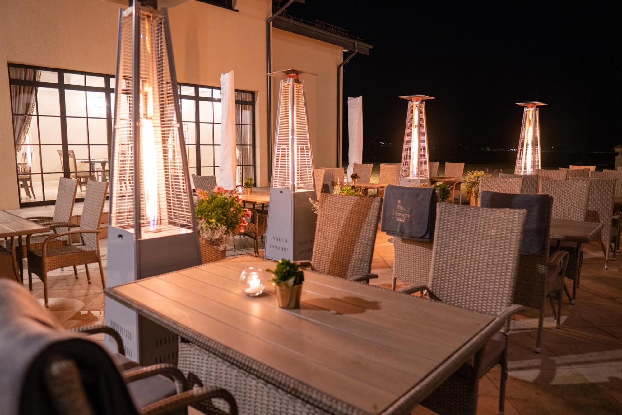Boutique Odyseja & Spa Ciechocinek Ngoại thất bức ảnh Gas patio heater
