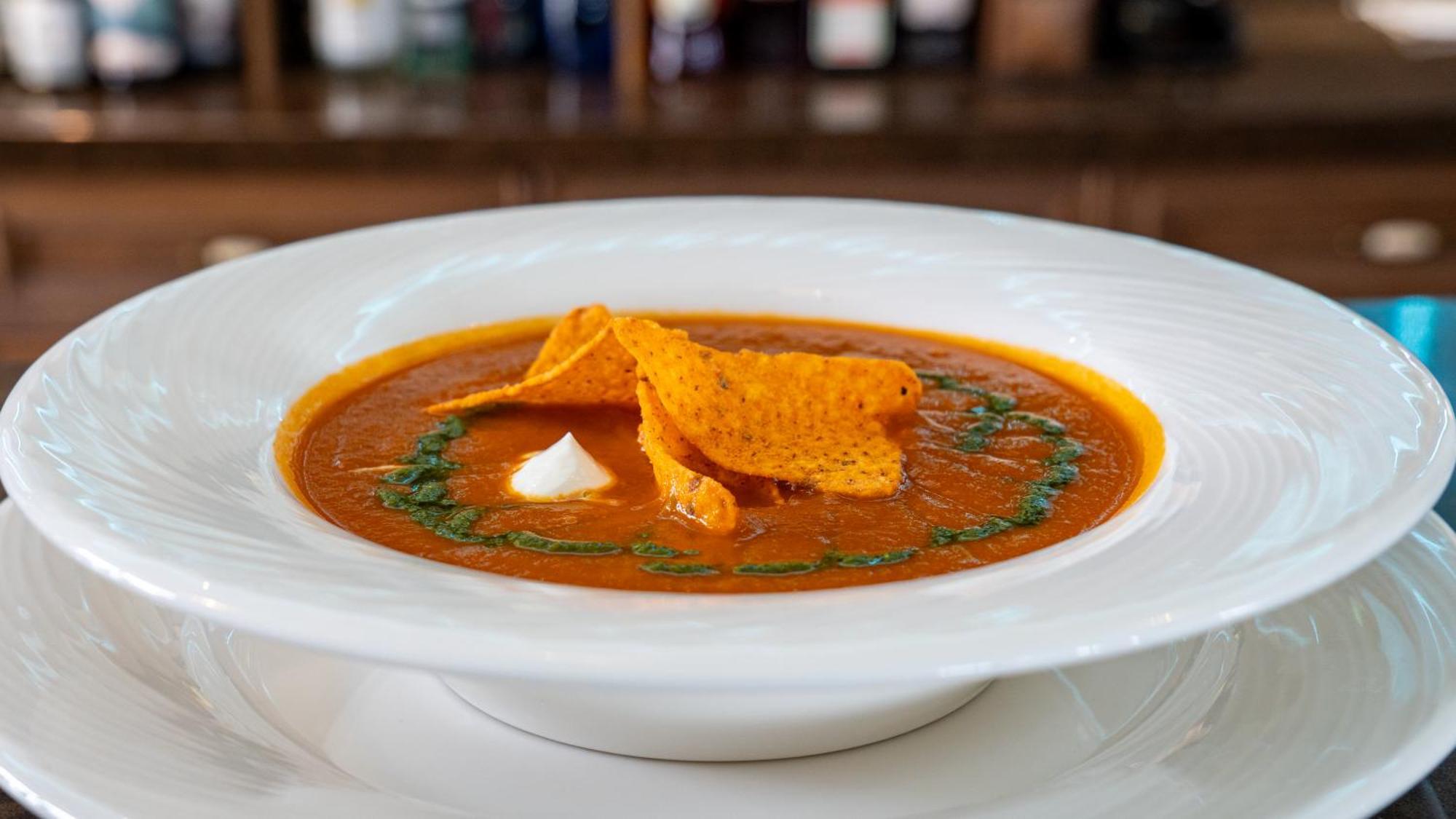 Boutique Odyseja & Spa Ciechocinek Ngoại thất bức ảnh A bowl of tortilla soup
