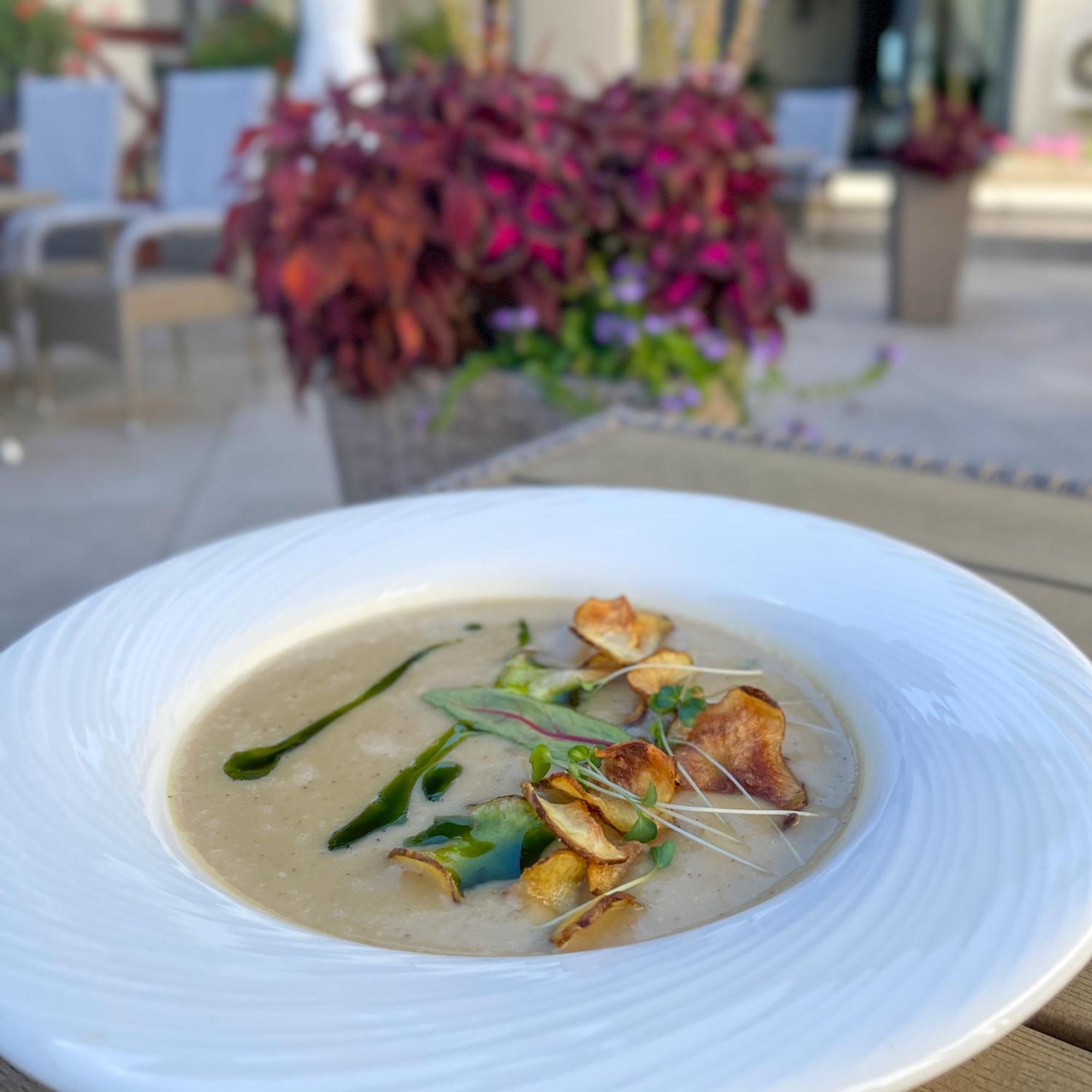 Boutique Odyseja & Spa Ciechocinek Ngoại thất bức ảnh A bowl of mushroom soup