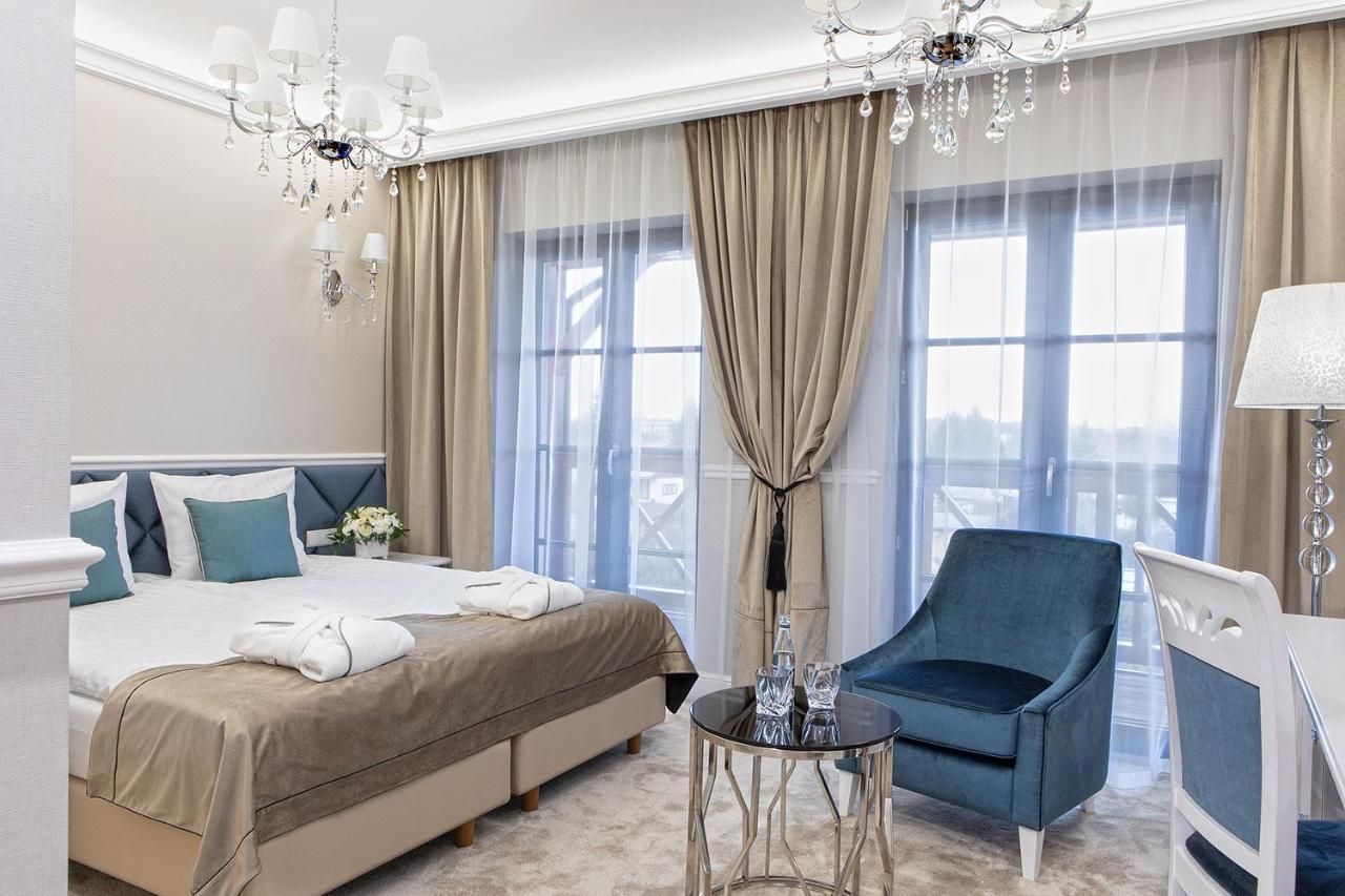 Boutique Odyseja & Spa Ciechocinek Ngoại thất bức ảnh A bedroom in the hotel